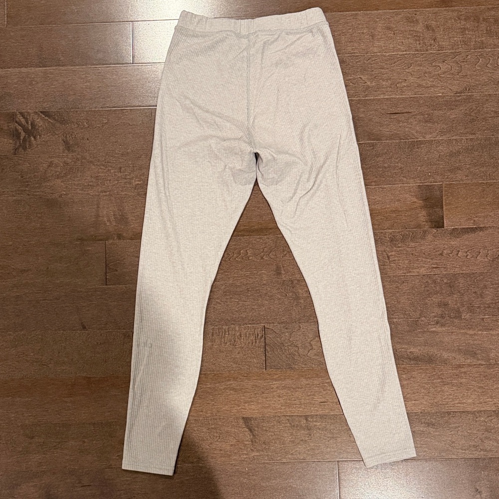 Alo Gray High-Waisted ribbed 7/8 Leggings - Picture 5 of 6